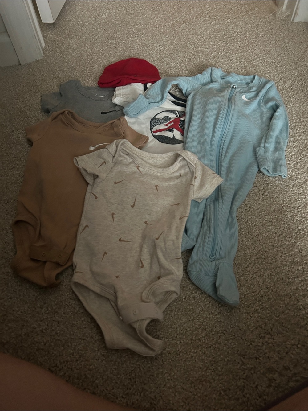 Nike Light Blue Footed Zipper One-Piece with Neutral Onesies Set